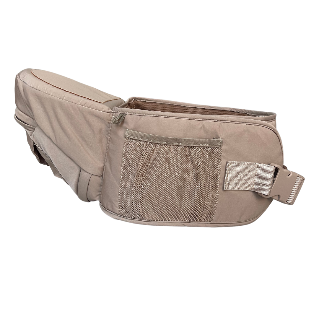 BY MINELLA hoftesæde-Baby & Toddler-BY MINELLA- Close-up af By Minellas hoftesæde – komfort og stil i én løsning - Hoftesæde fastspændt omkring taljen – klar til eventyr med baby - Afslappet gåtur med baby takket være det ergonomiske hoftesæde