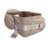 BY MINELLA Forlængerbælte-accessories-BY MINELLA- Close-up af By Minellas hoftesæde – komfort og stil i én løsning - Hoftesæde fastspændt omkring taljen – klar til eventyr med baby - Afslappet gåtur med baby takket være det ergonomiske hoftesæde